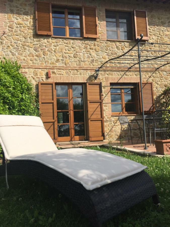 Casa Valerie Villa Castelmuzio Екстериор снимка